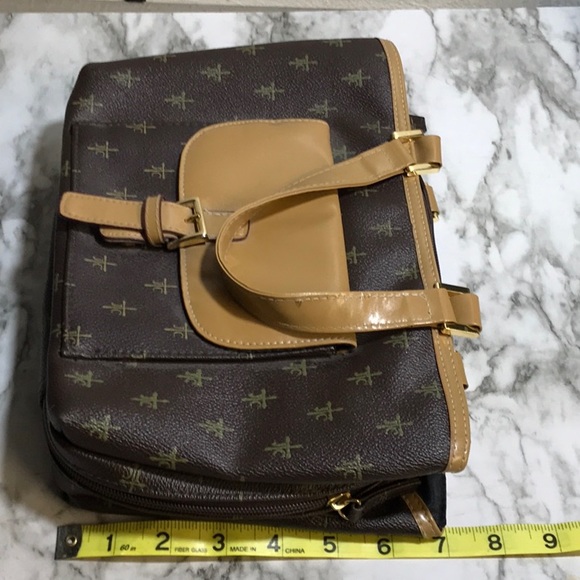 New White Dove Designs Bible journaling bag - middle opens completely - Picture 10 of 12